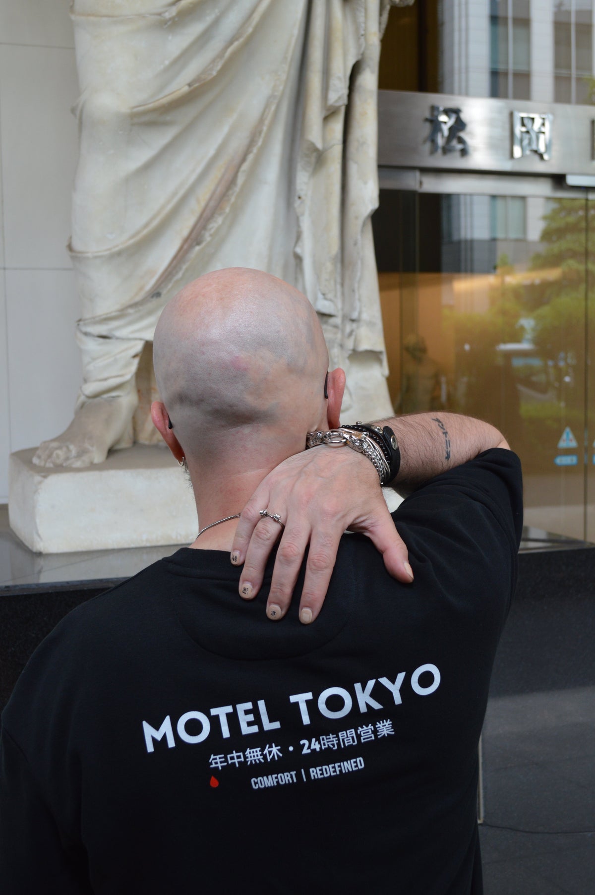 ANTINOO IN TOKYO — MYTH IN THE URBAN PULSE