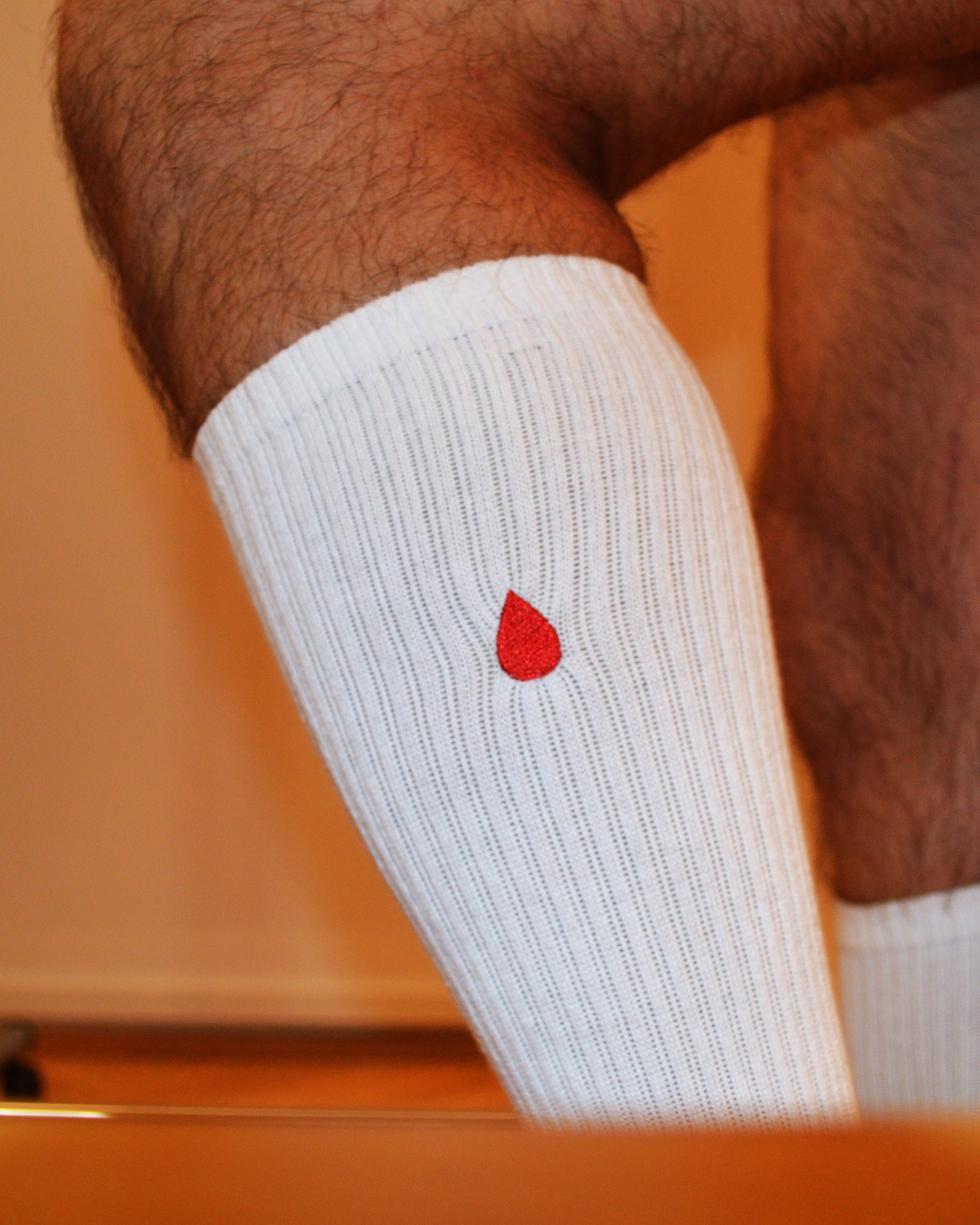 RED DROP SOCKS