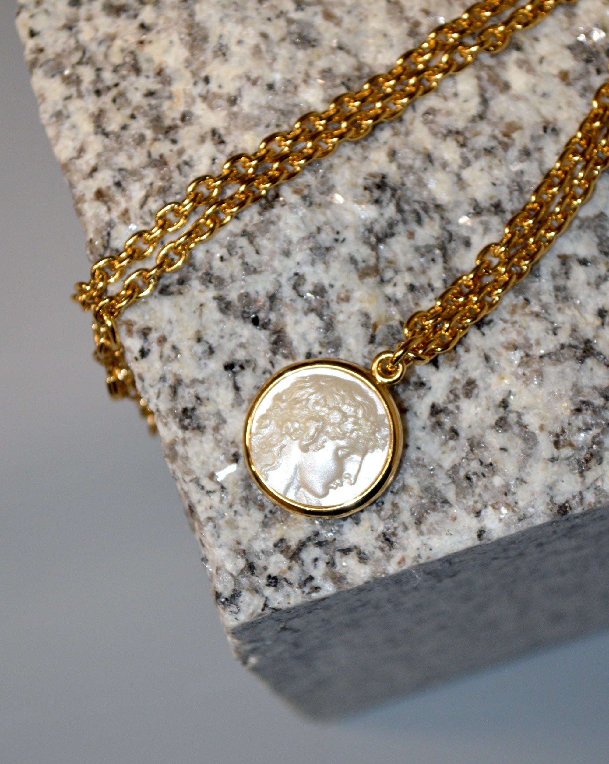 ANTINOO IMAGO IVORY